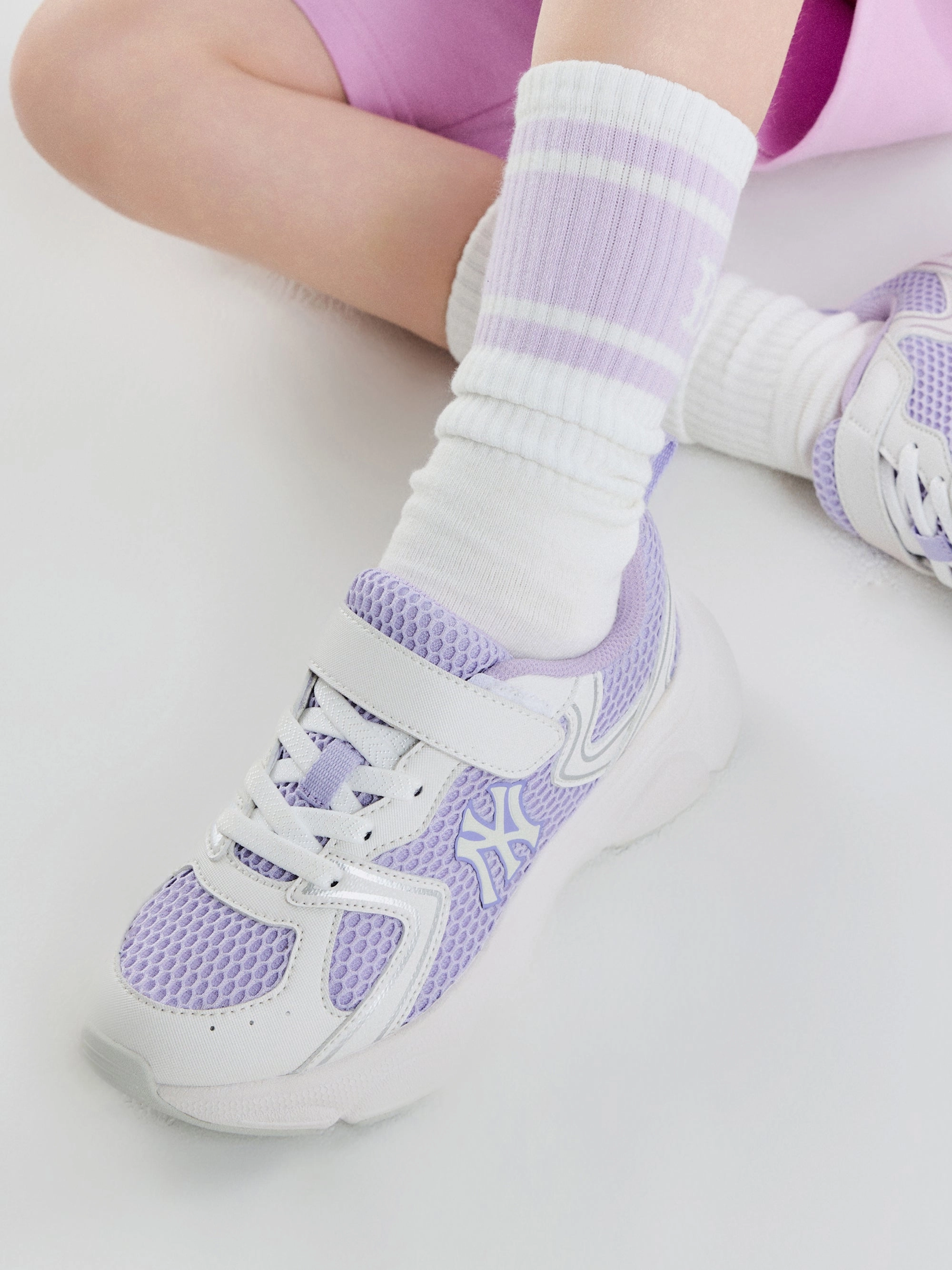 Ace Runner Airy Slip On Style