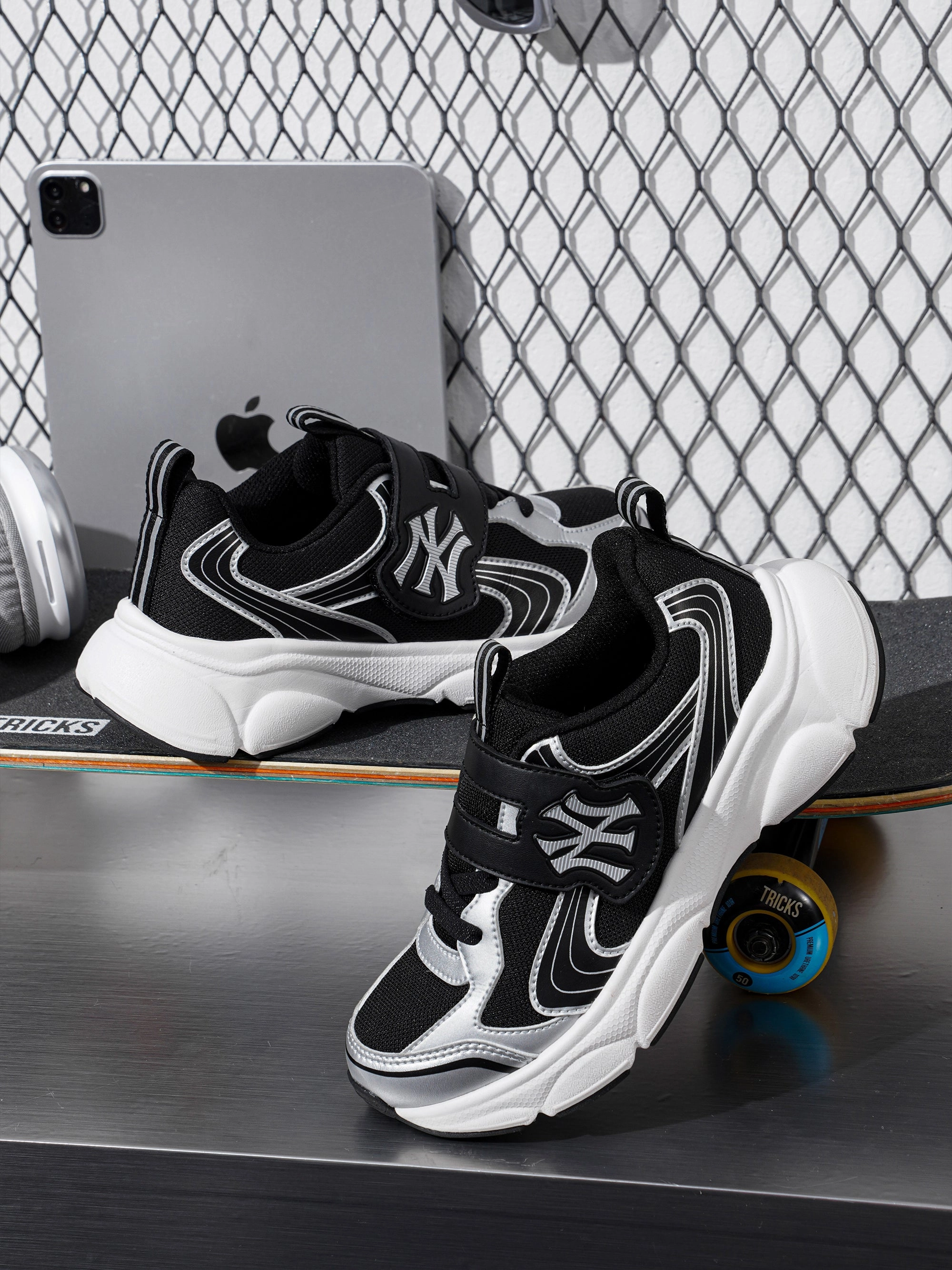 Zipper Closure Ace Runner Speed