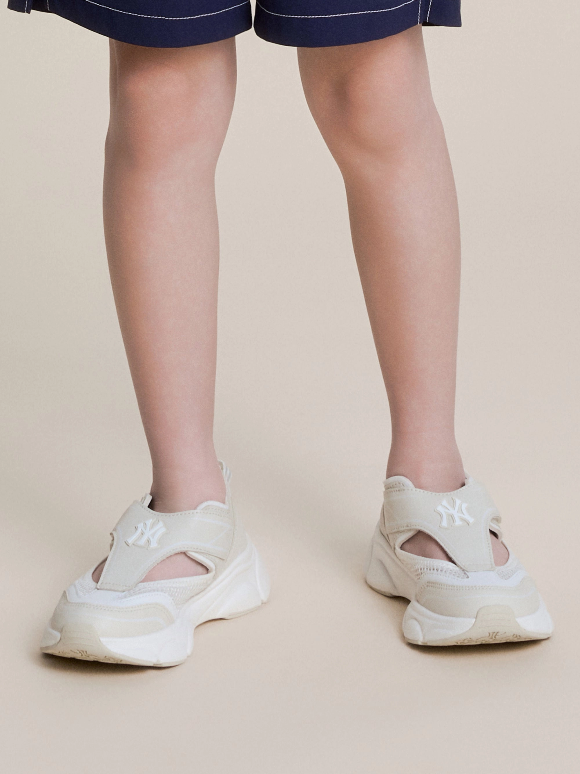 Dressy Ace Runner Wave