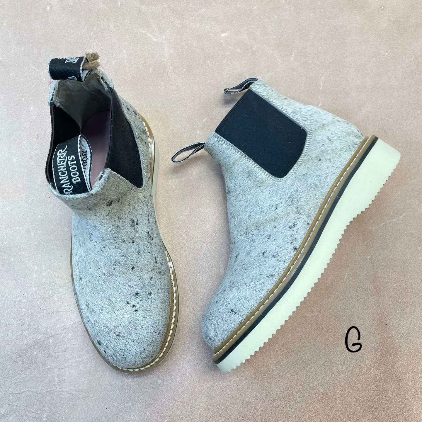 Cowhide Lechera - Size 7.5 Comfort Zone