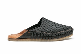 Comfortable For Sports Trail Woven City Slipper in Charcoal
