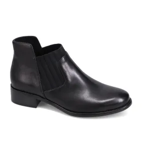 Minimalist Look slim fit Camanda - Black