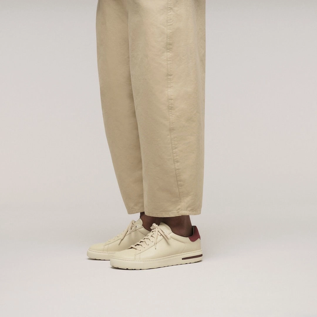 Bend Low - Eggshell/Zinfandel Torsional Stability