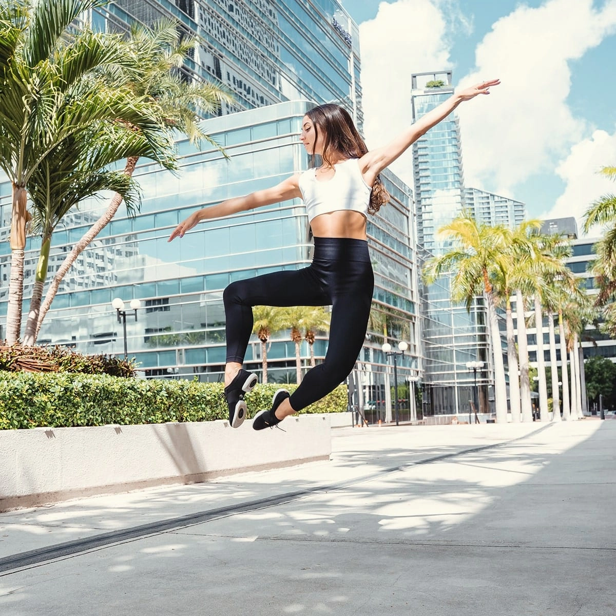 Black | Split-sole (Collective) Sophisticated Look