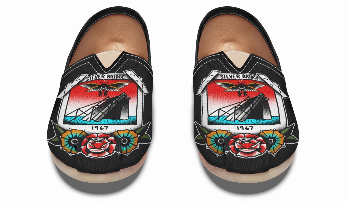 Mothman Photo Casual Shoes Soft Neutral