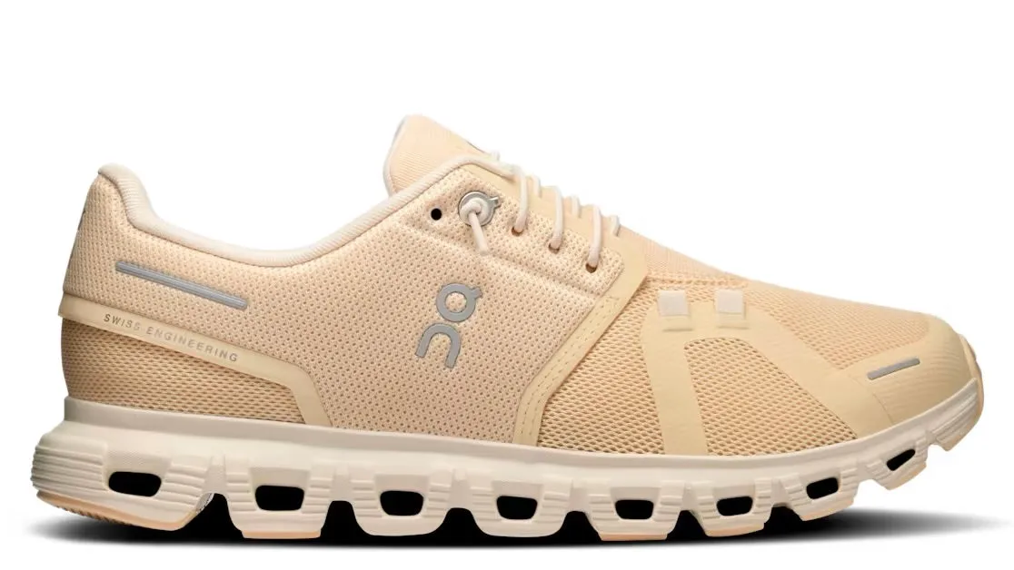 Flexible Fit City Adventure On Running Cloud 6 Blonde Dew (Women's)