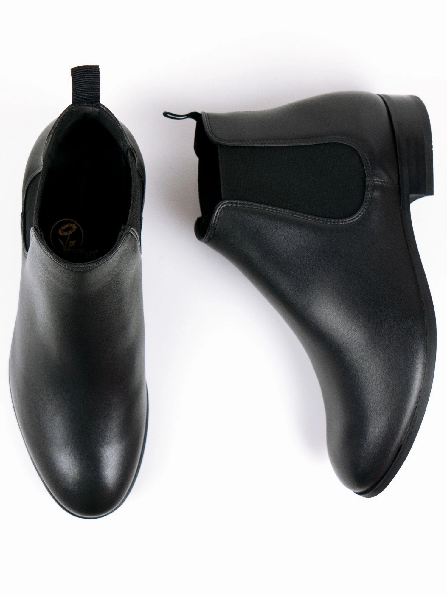 No Tie Chelsea Boots