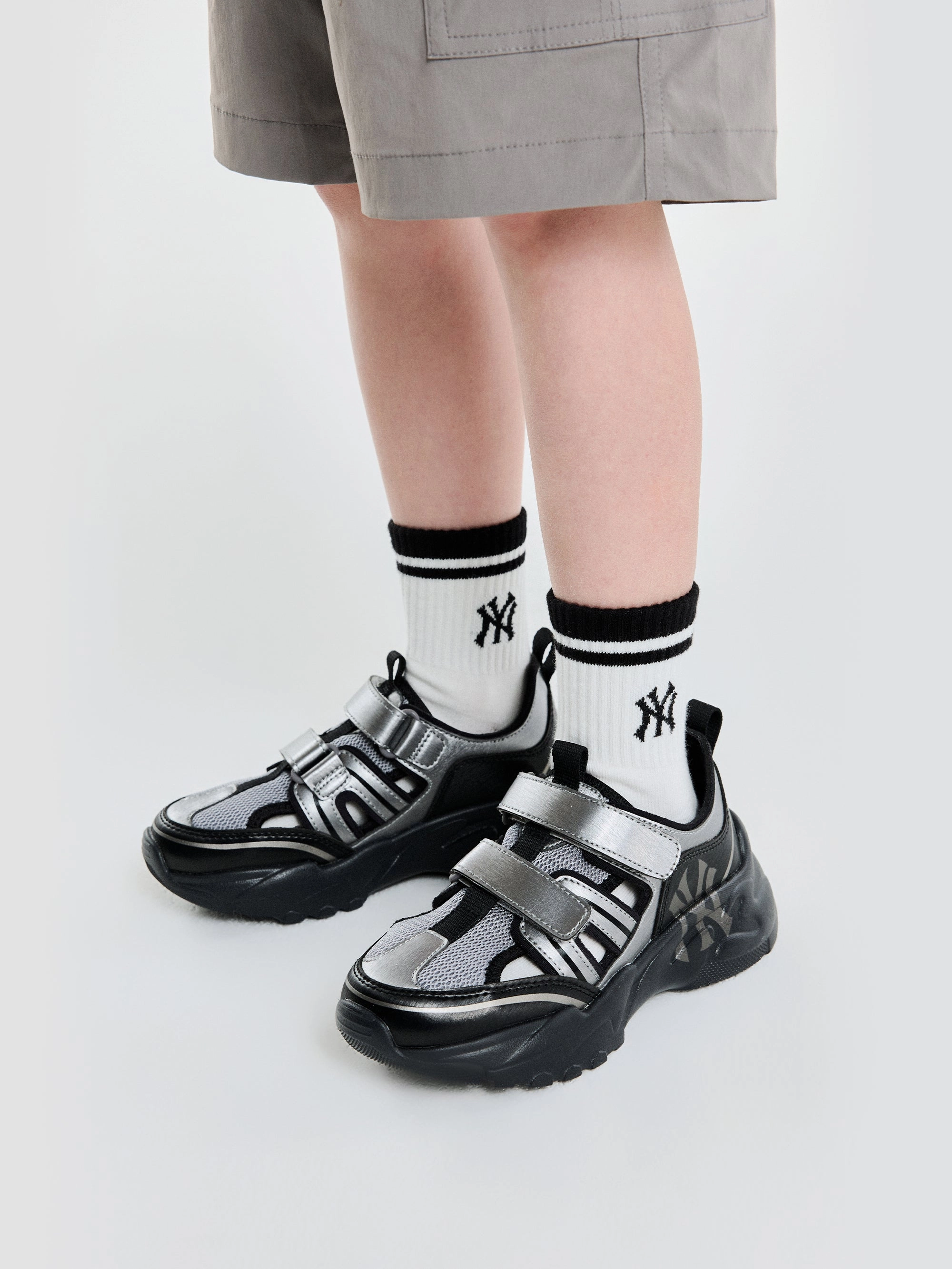 Chunky Mask Chrome Thermal Lining