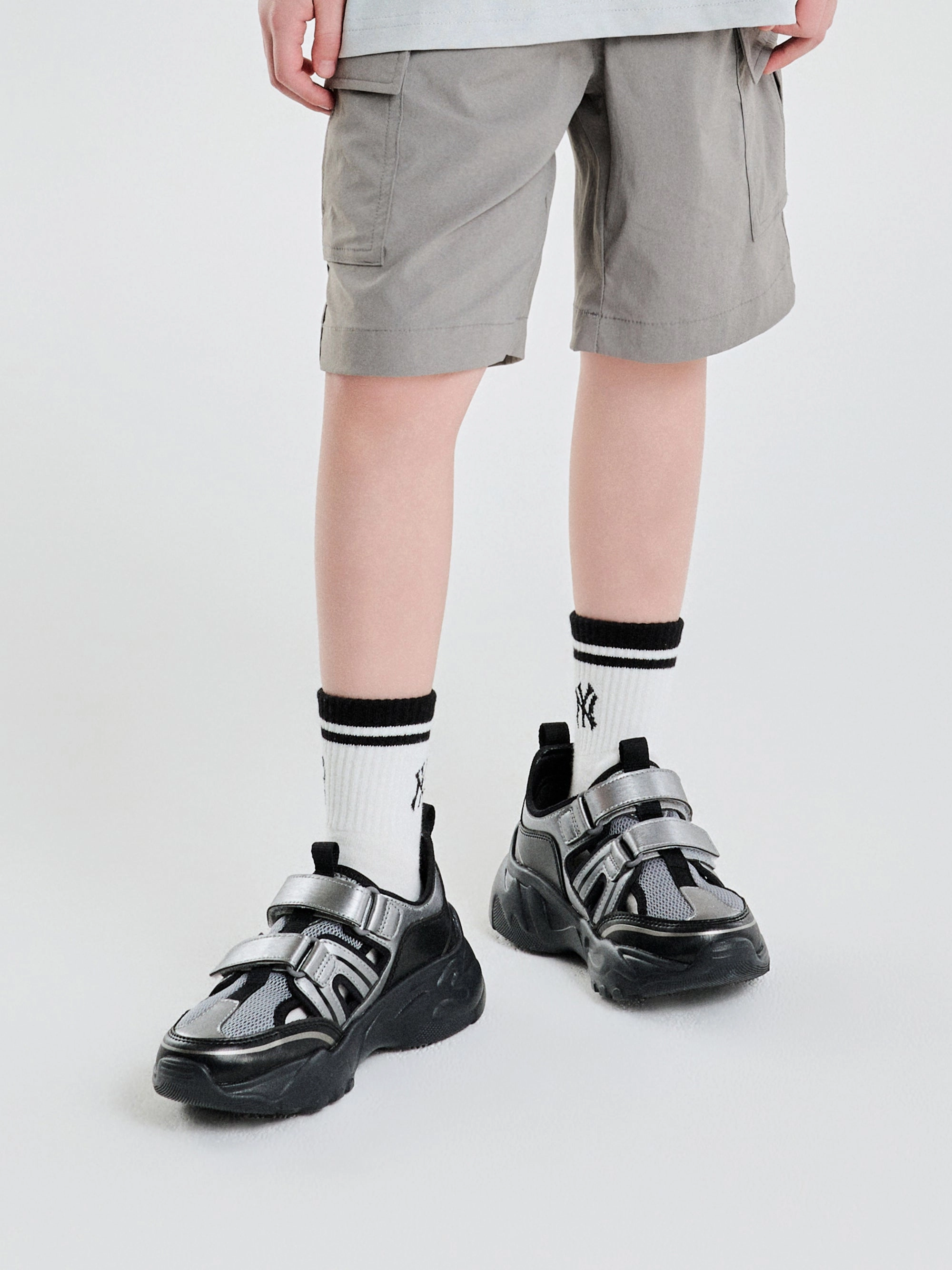 Chunky Mask Chrome Fall Ready