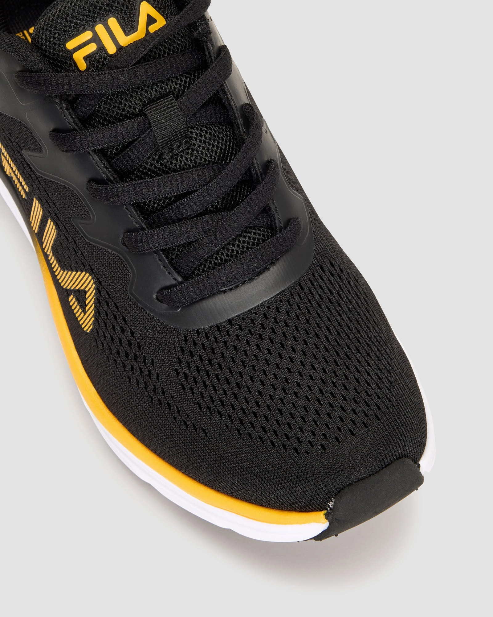 running for a way to stay up - to - date with trends Women's FILA Cefalu 2