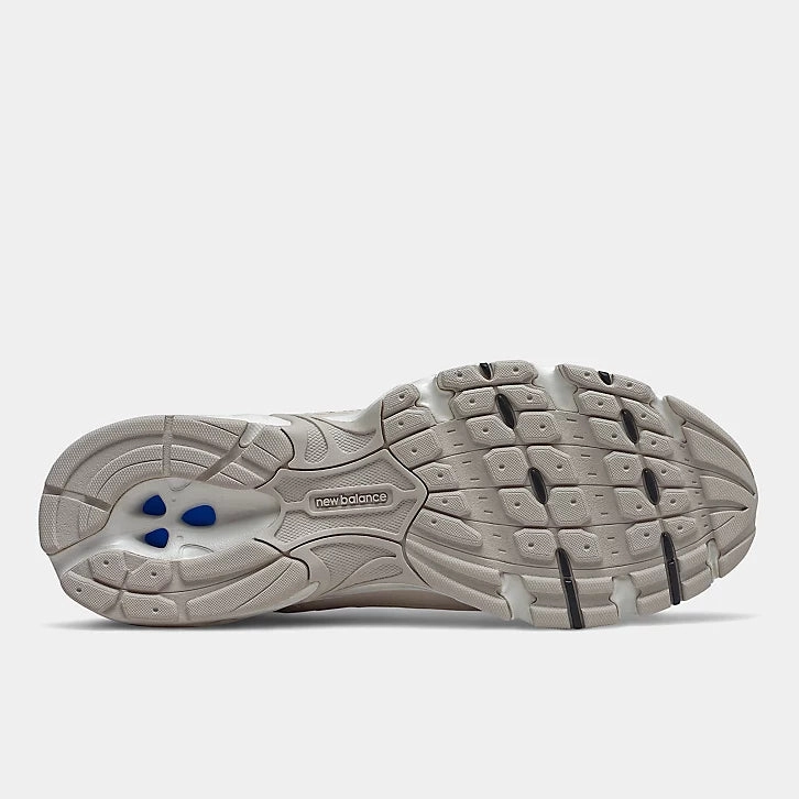 530 - Moonbeam with Sea Salt zipper shoes