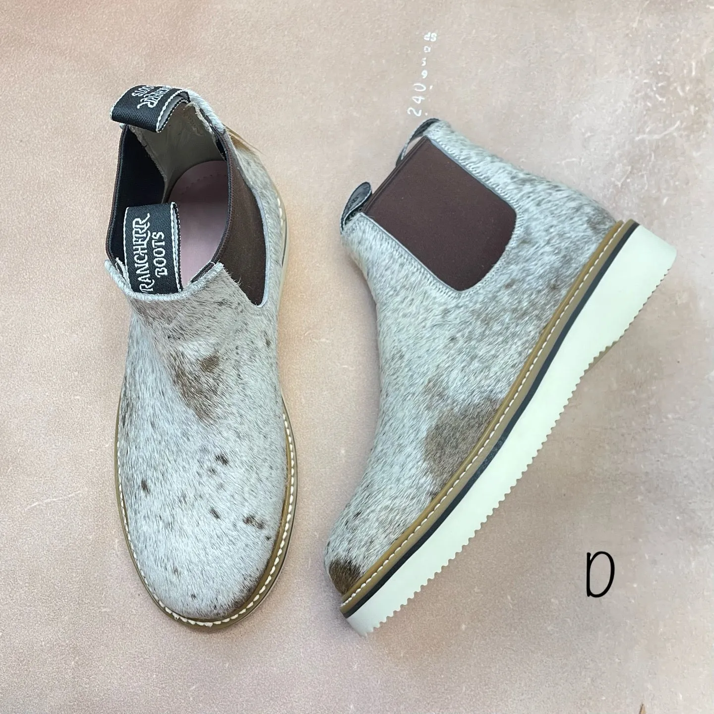 Cold Climate Cowhide Lechera - Size 10.5