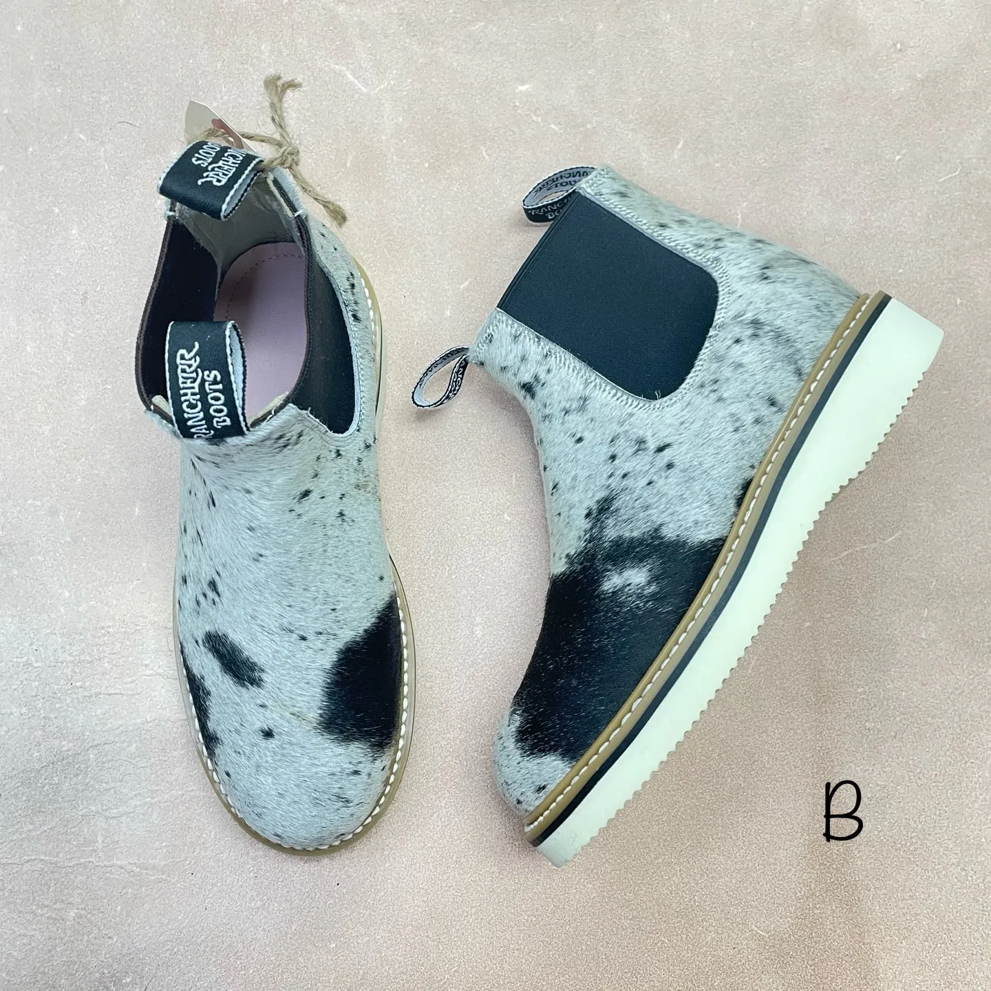 Clean Finish Cowhide Lechera - Size 9