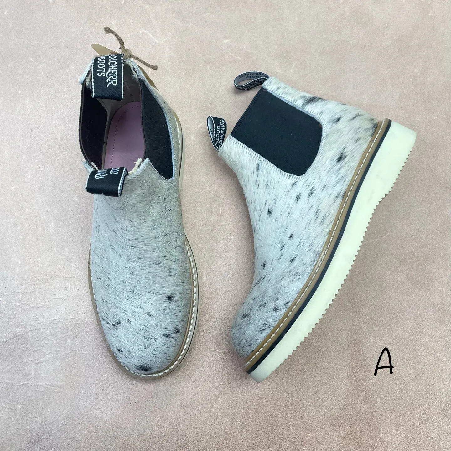 Cowhide Lechera - Size 9.5 Easy Pairing