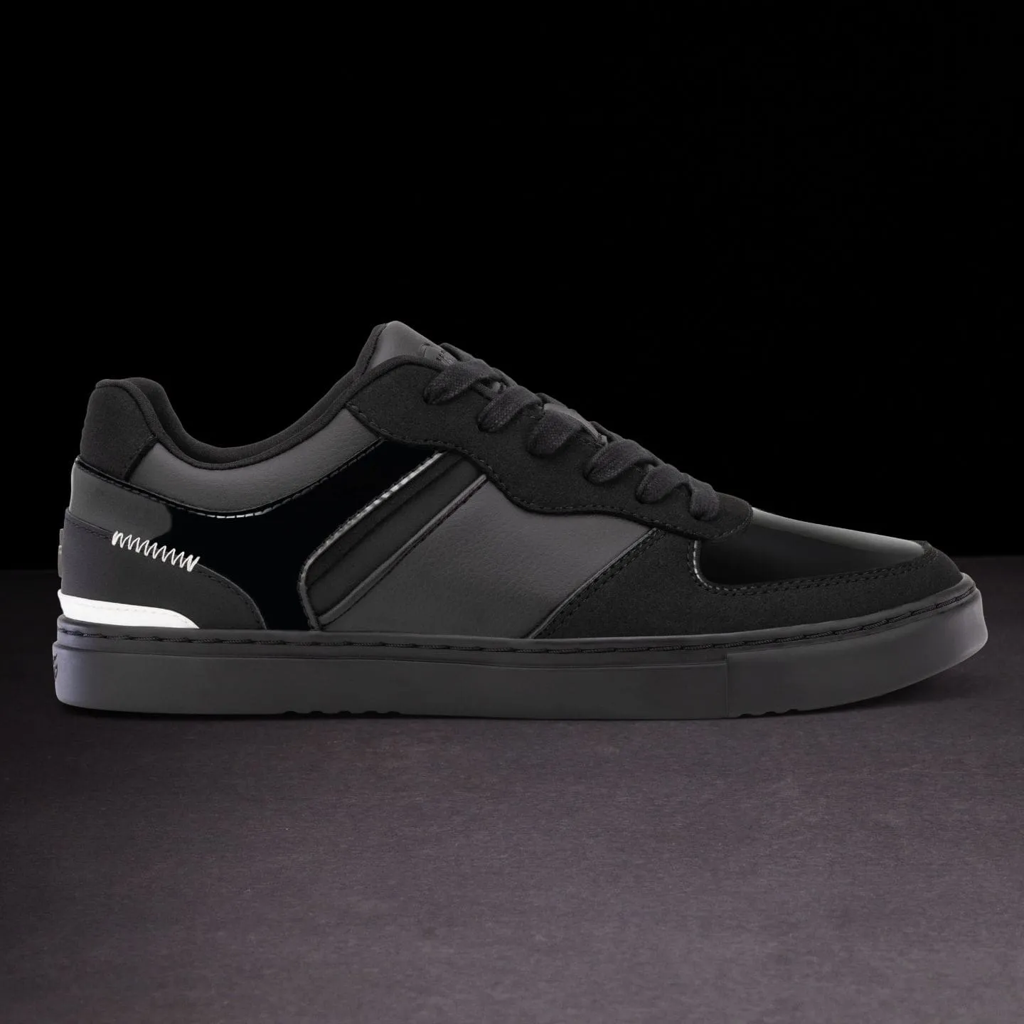 Heel Foam Dual-density foam balances comfort and response Derek Hough | Low-top (Collective)