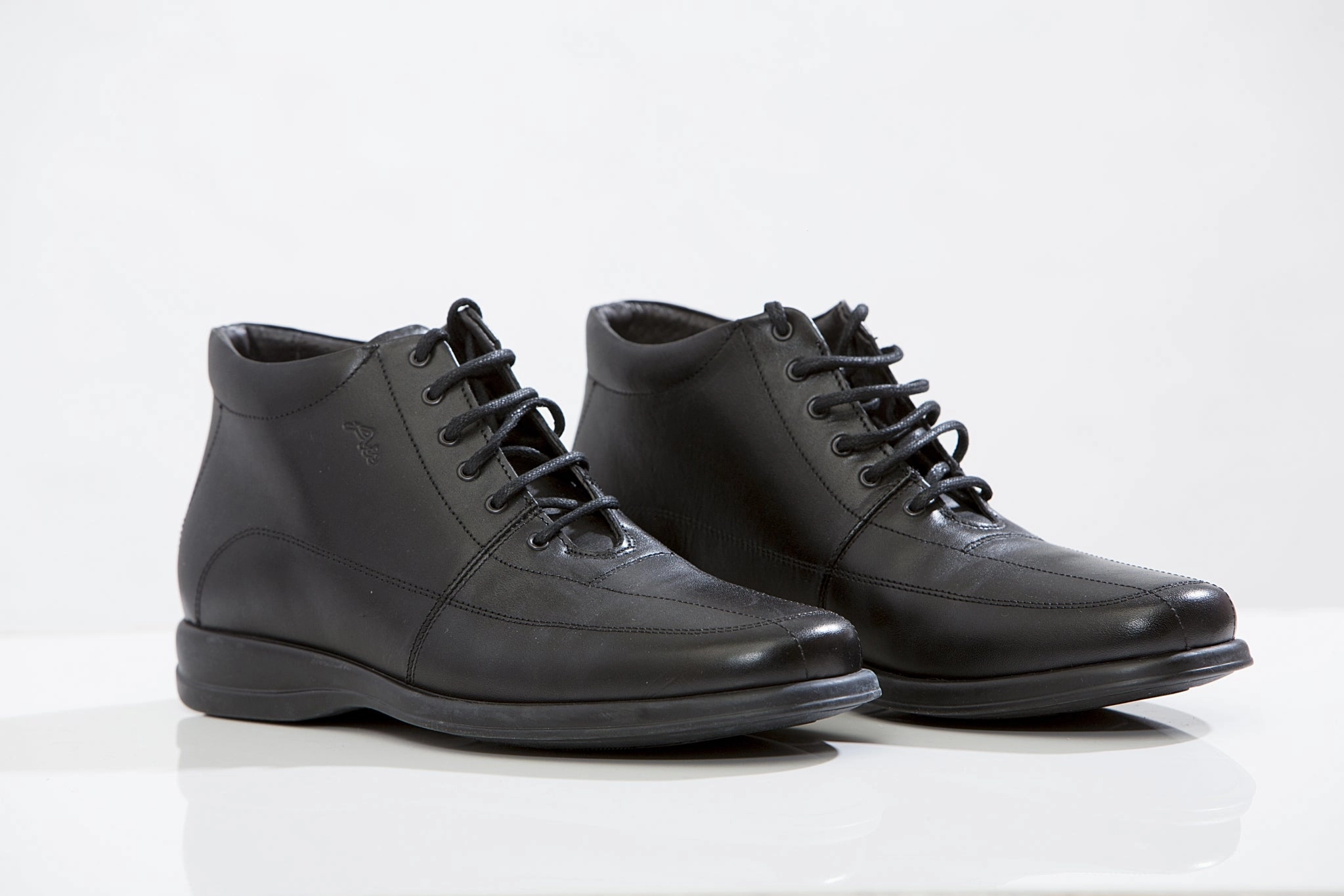 Soft Material Trek Ready KEBO Dockers