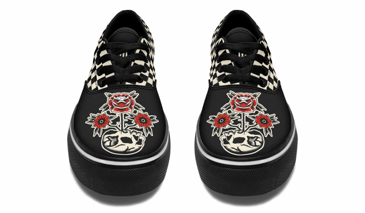 Queen Touch Skull Flowers Classic Shoes