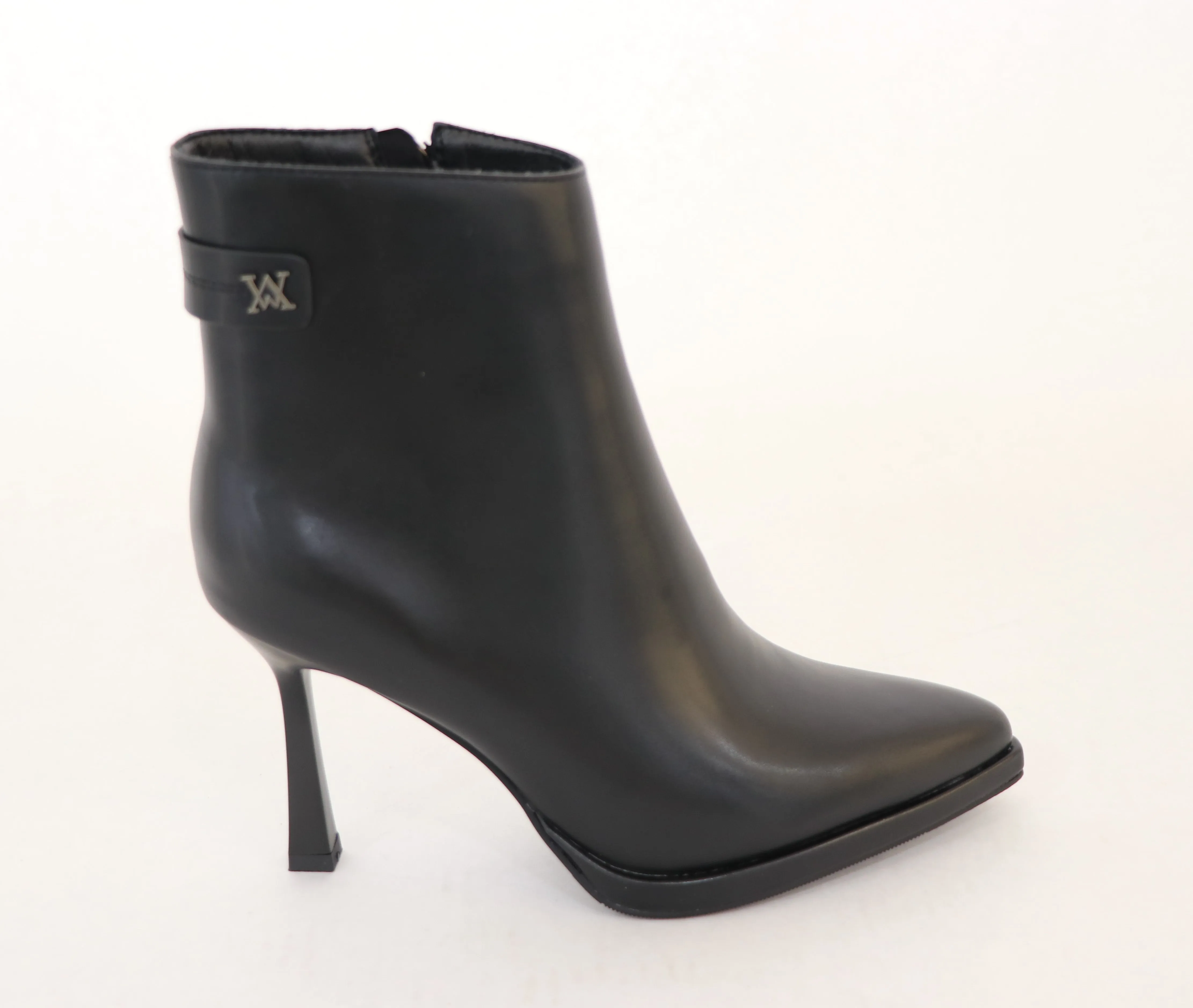 EQUIP MID BOOTS ground grip