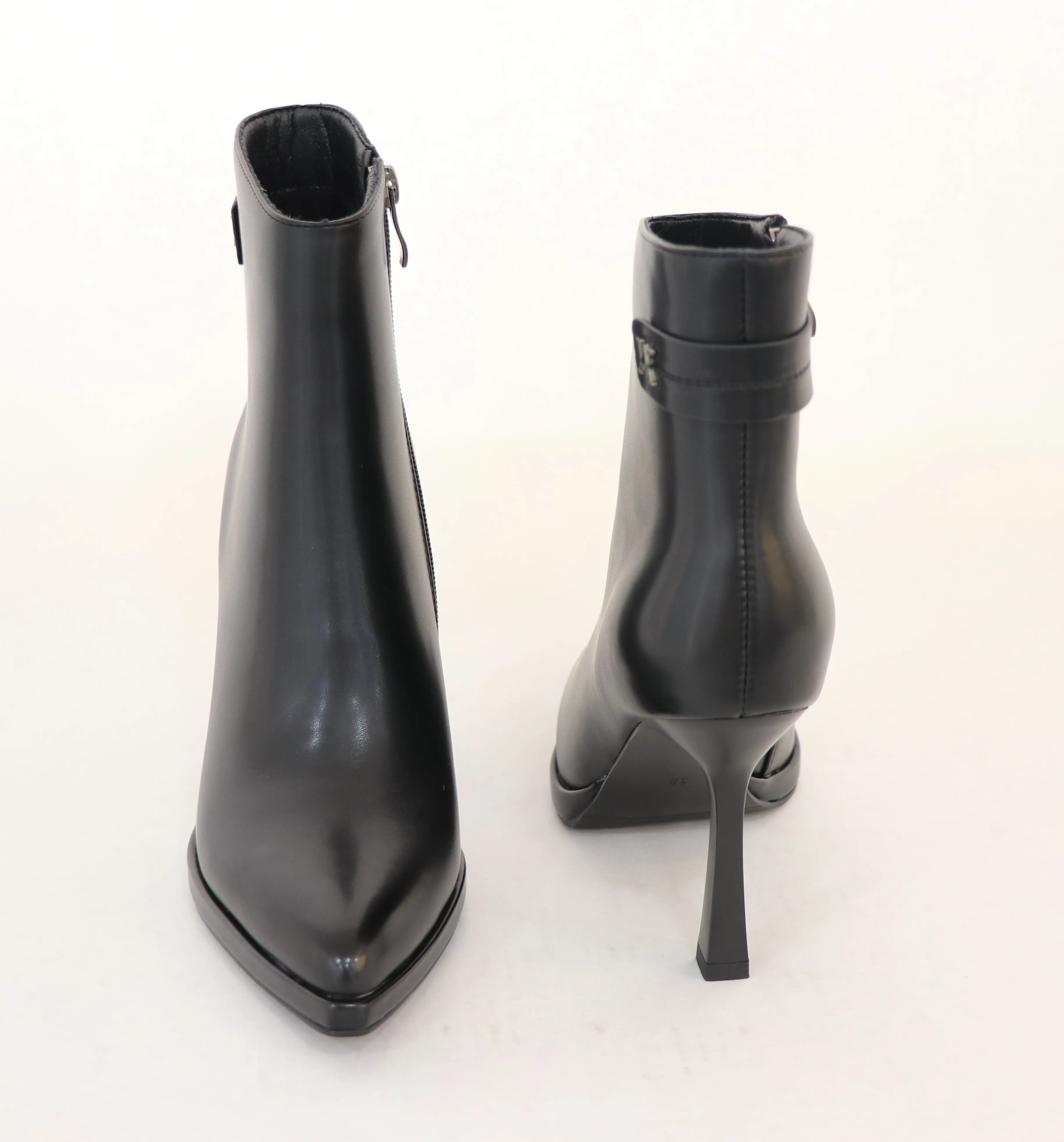 Sharp Look Frost Season EQUIP MID BOOTS