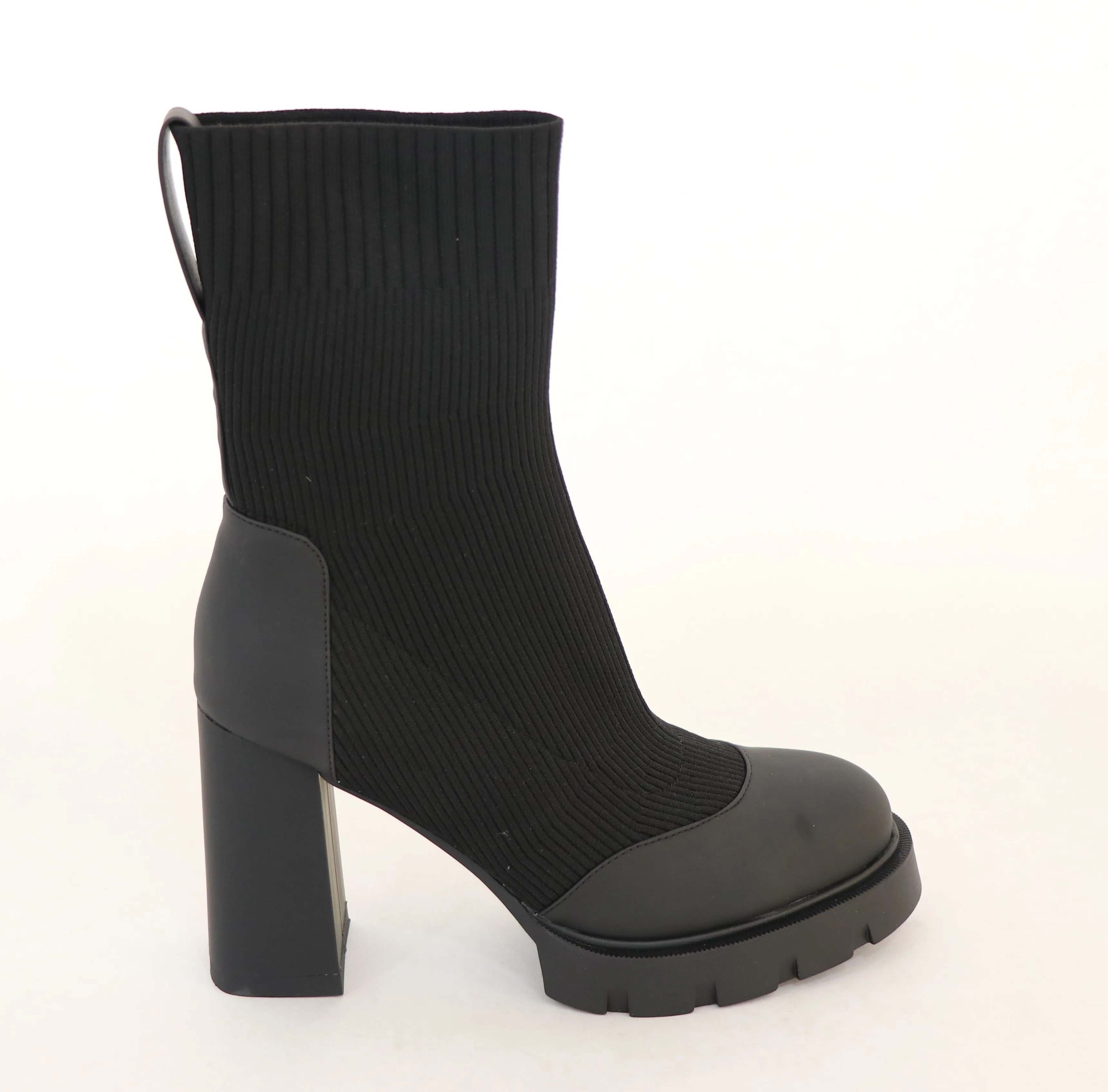 Tough Sole EQUIPE MID BOOTS