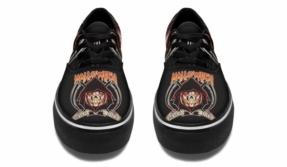 Lightweight Halloween Never Dies Classic Shoes