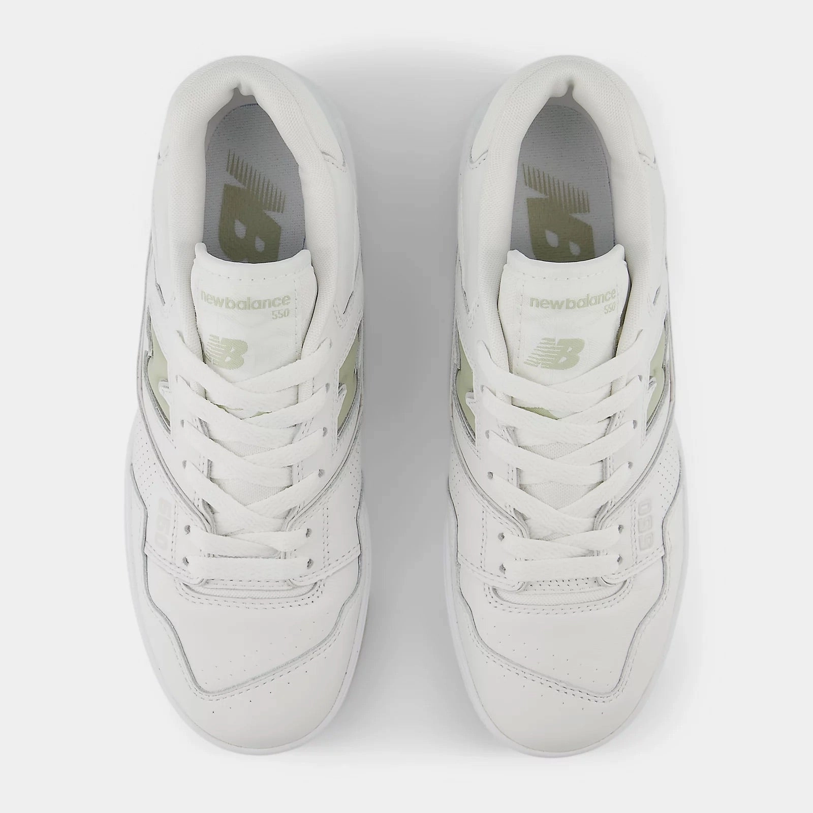 running in a famous bridge area shoes vented shoes 550 - Reflection with Olivine