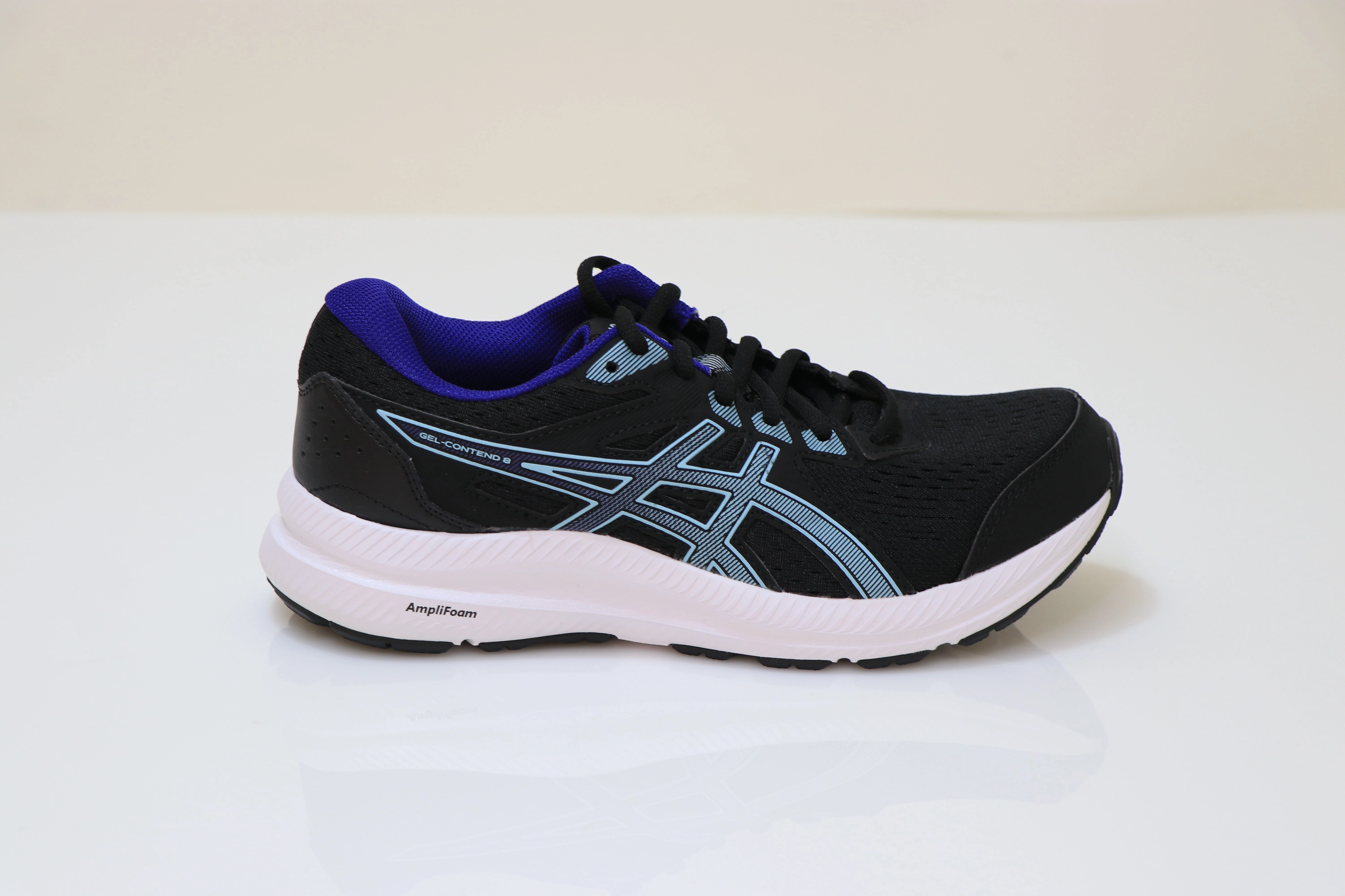 ASICS SPORT Lightweight Build