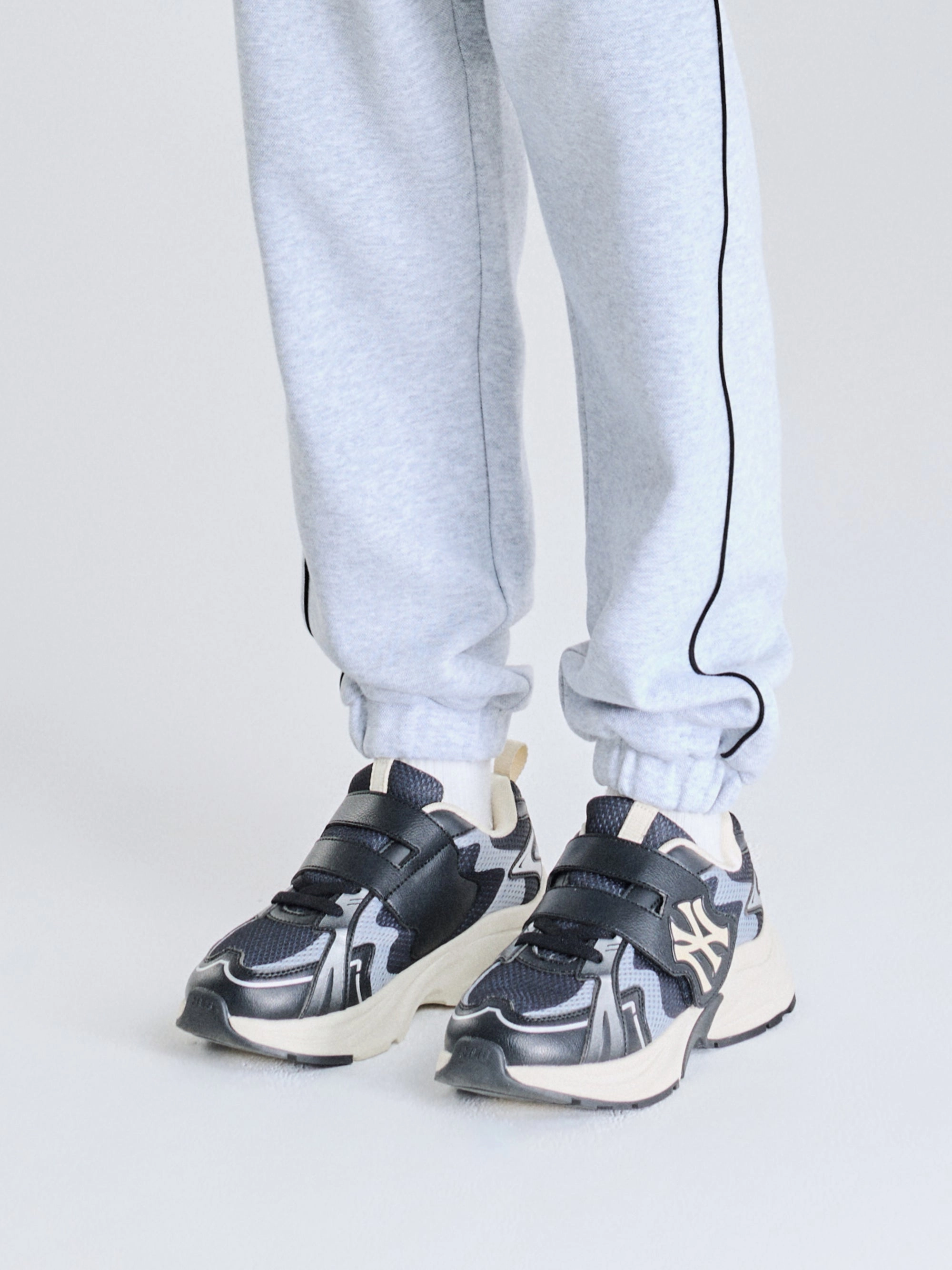 Anti-Friction Urban Fashion Curve Runner