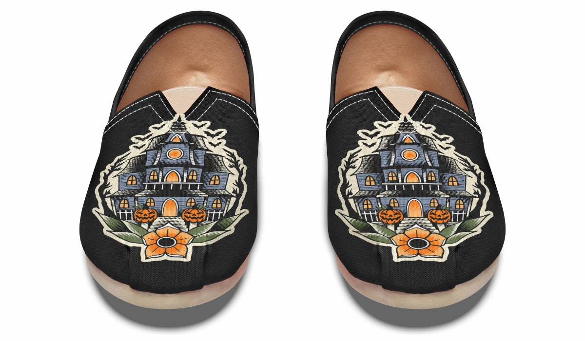 Haunted House Casual Shoes White Clean Pose Ready