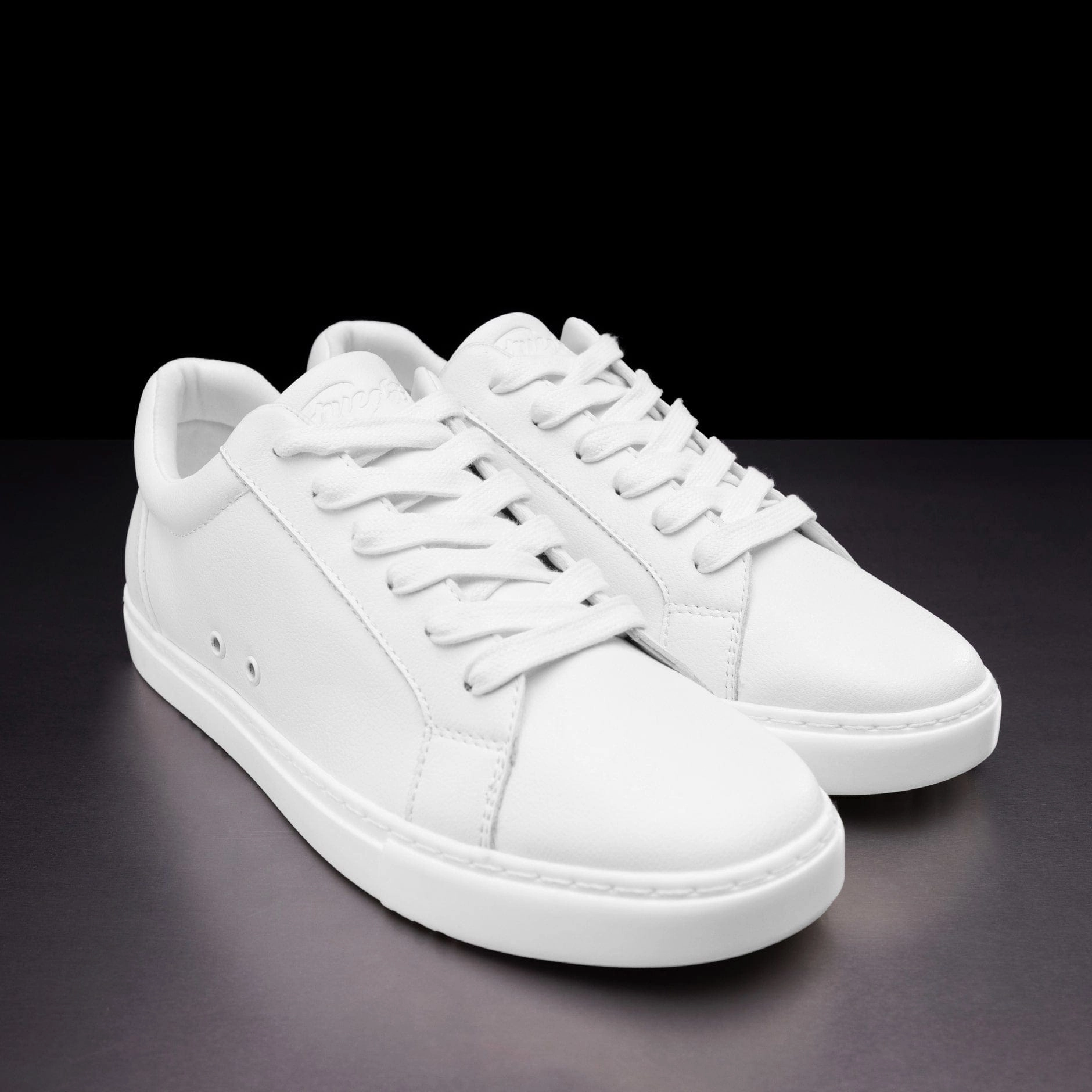 Icon Piece Fuego dance shoes- Low-top | White (In-Store)