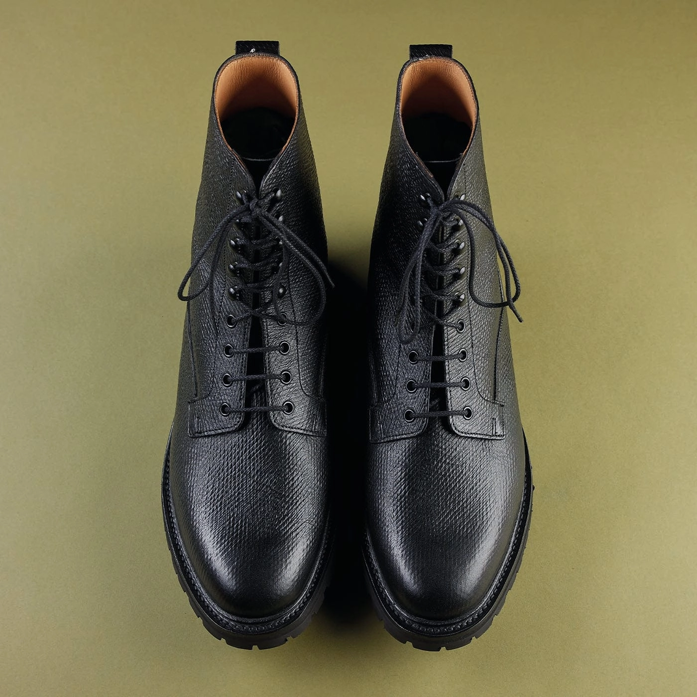 Lace-Up Closure Grizedale Black Russian Grain