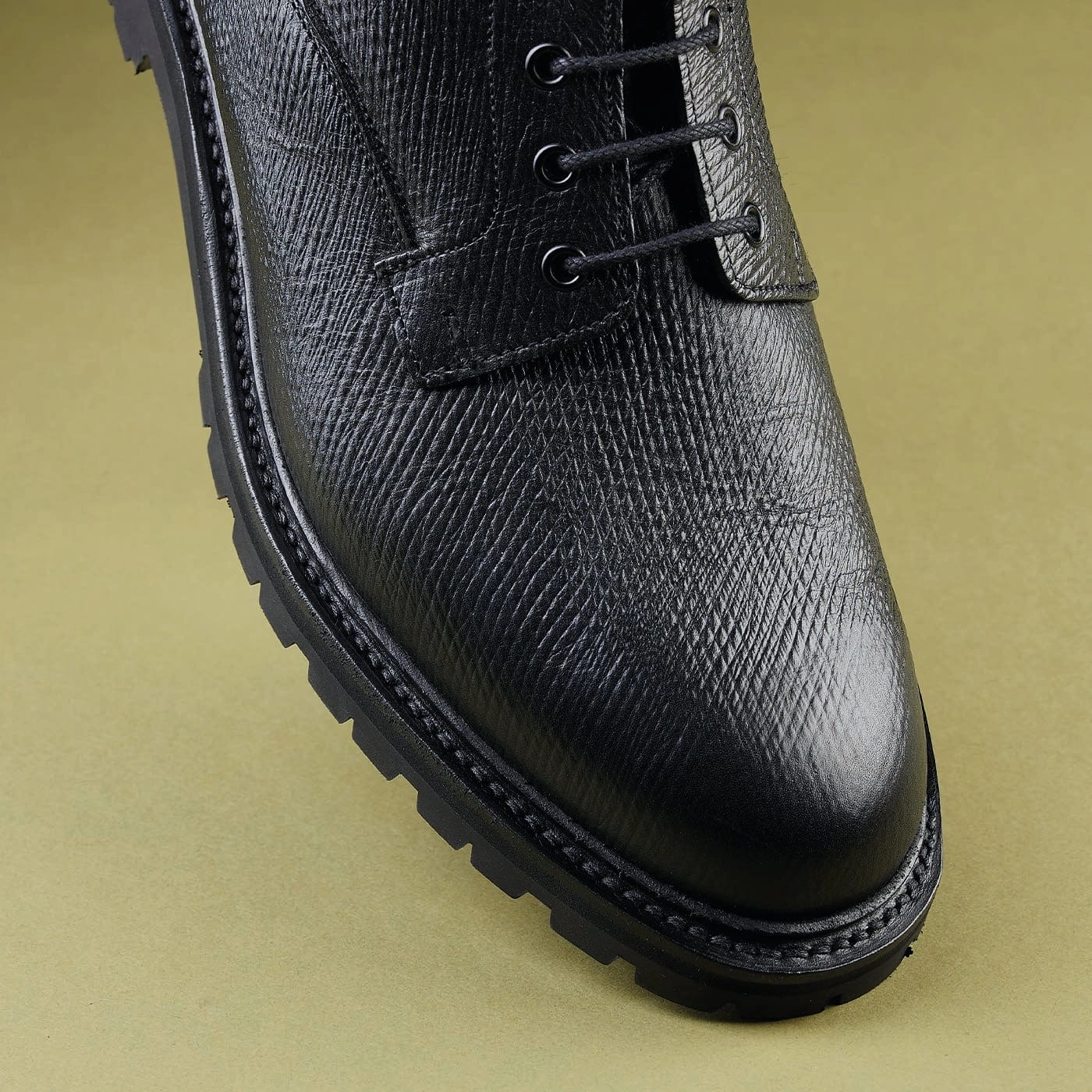 Grizedale Black Russian Grain Stylish Protection