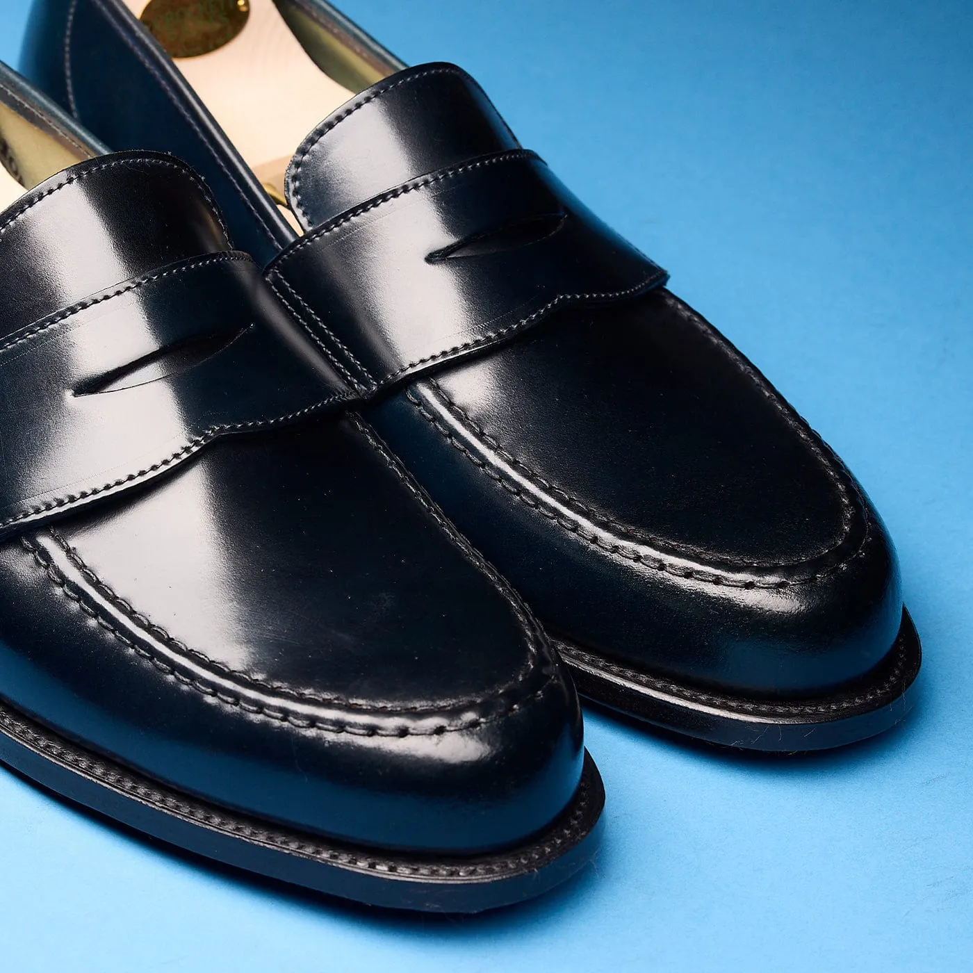 Abrasion resistant Narrow Ease Harvard 2 Navy Cordovan