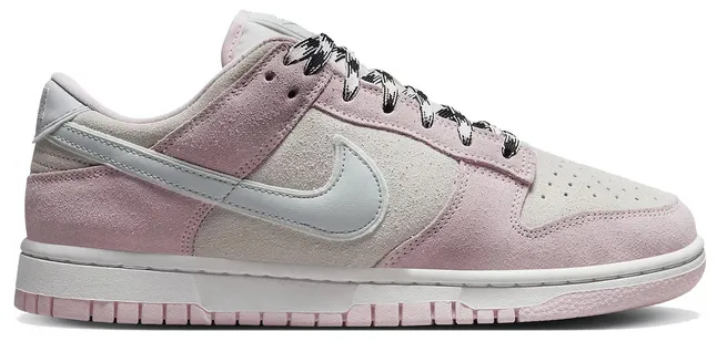 Smooth ride Nike Dunk Low LX Pink Foam (W)