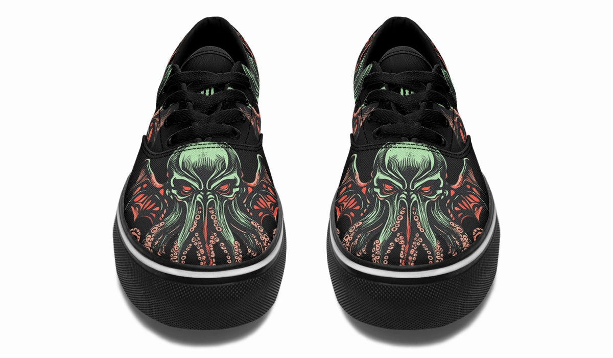 Cthulhu Classic Shoes Cold Tone Kick Power