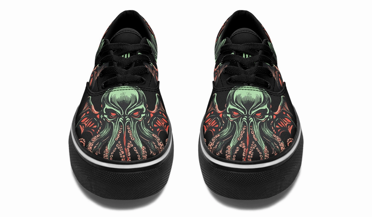 Firm Lock Curve Hug Cthulhu Classic Shoes