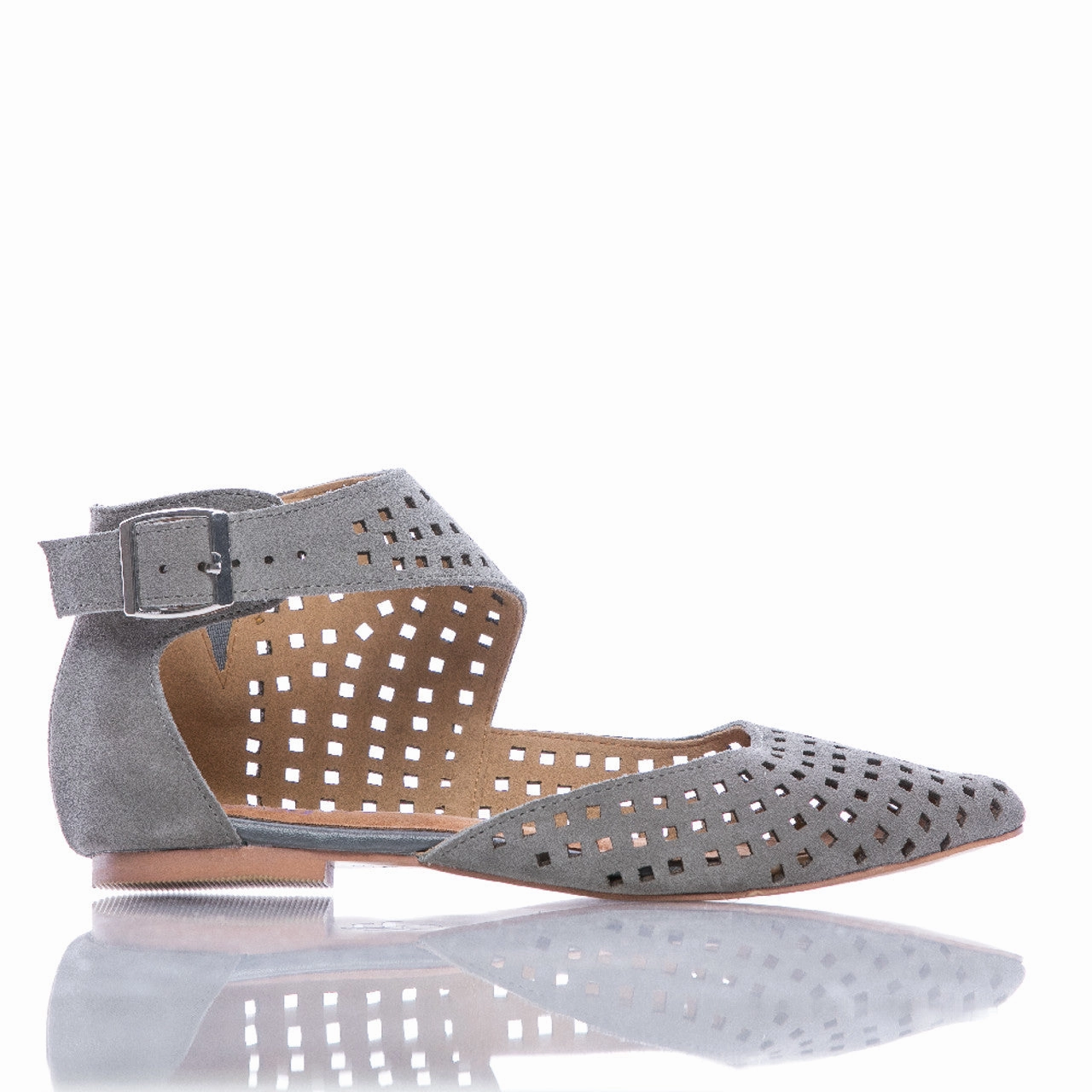 High Activity Leola - Closed Toe Dance Flats (Street Sole)