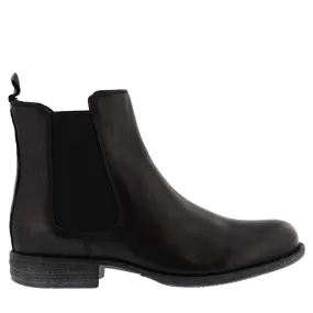 Lewis - Black Winter Essential