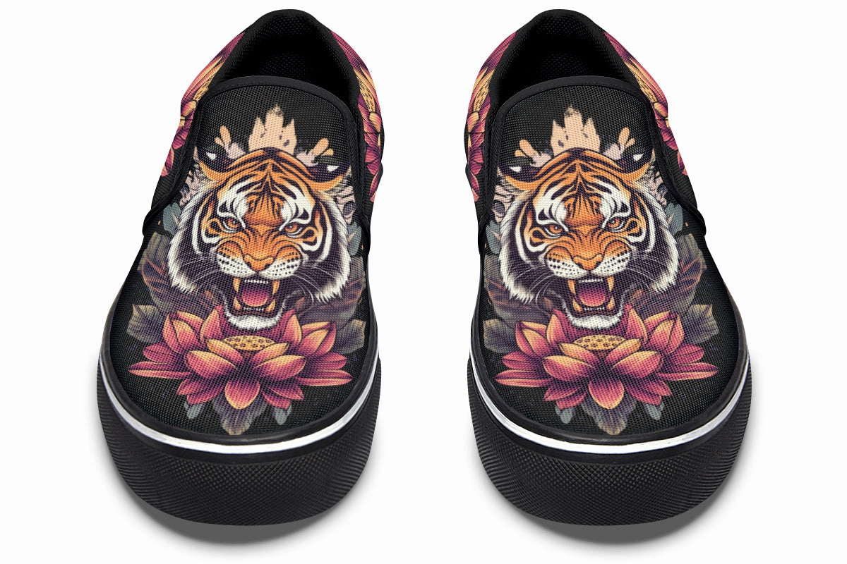 Lotus Tiger Slip On Shoes Curve Hug
