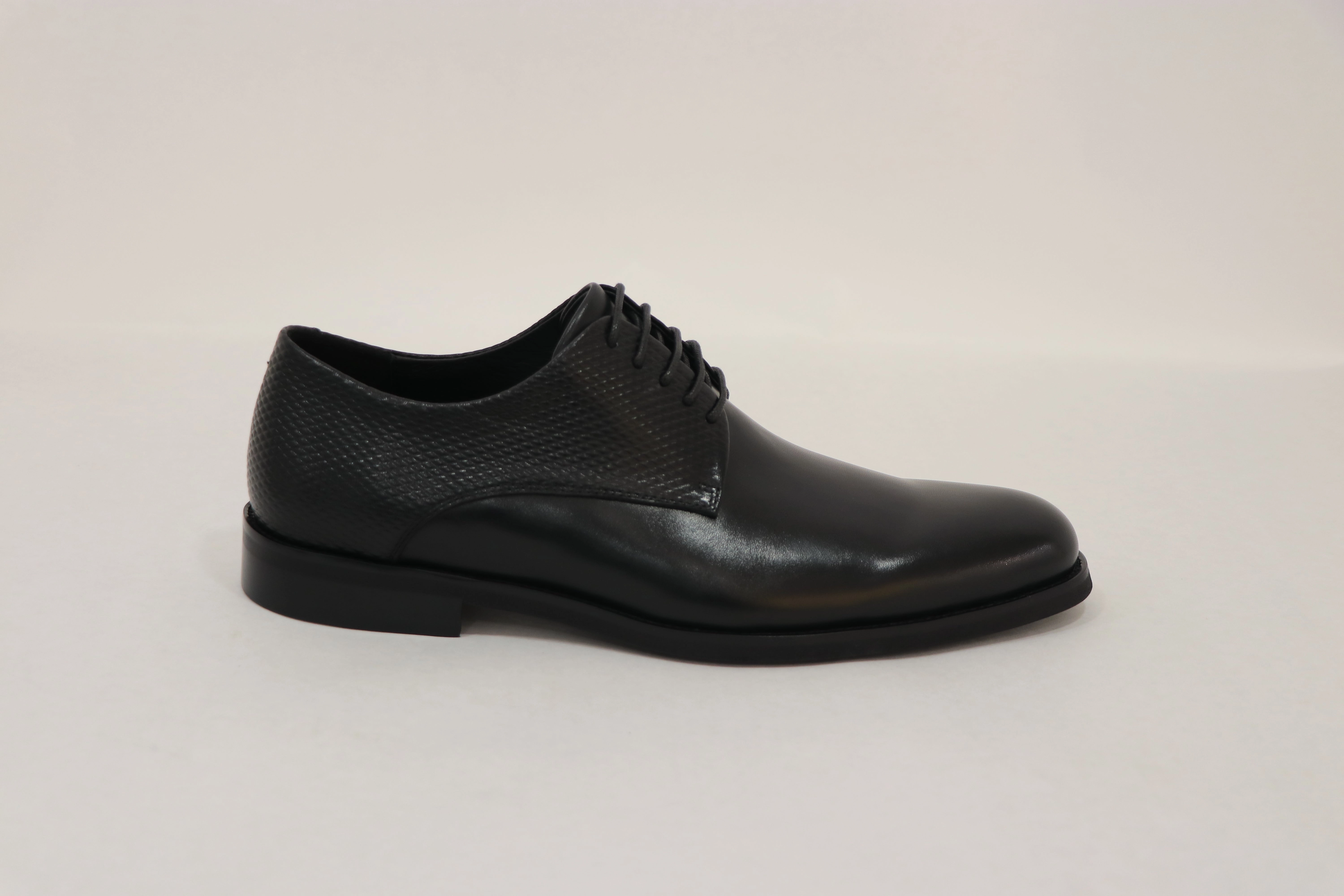 Team leader SANTINI FORMAL SHOES