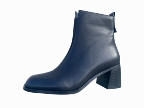 Functional And Fashionable Cozy Footwear MILA RAINE EARTH