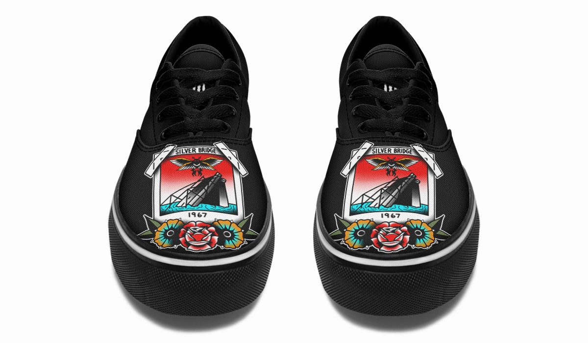 Mothman Photo Classic Shoes Step Free Resort Mood