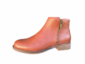 Walk Easy Everyday Style DJANGO & JULIETTE CORRIE