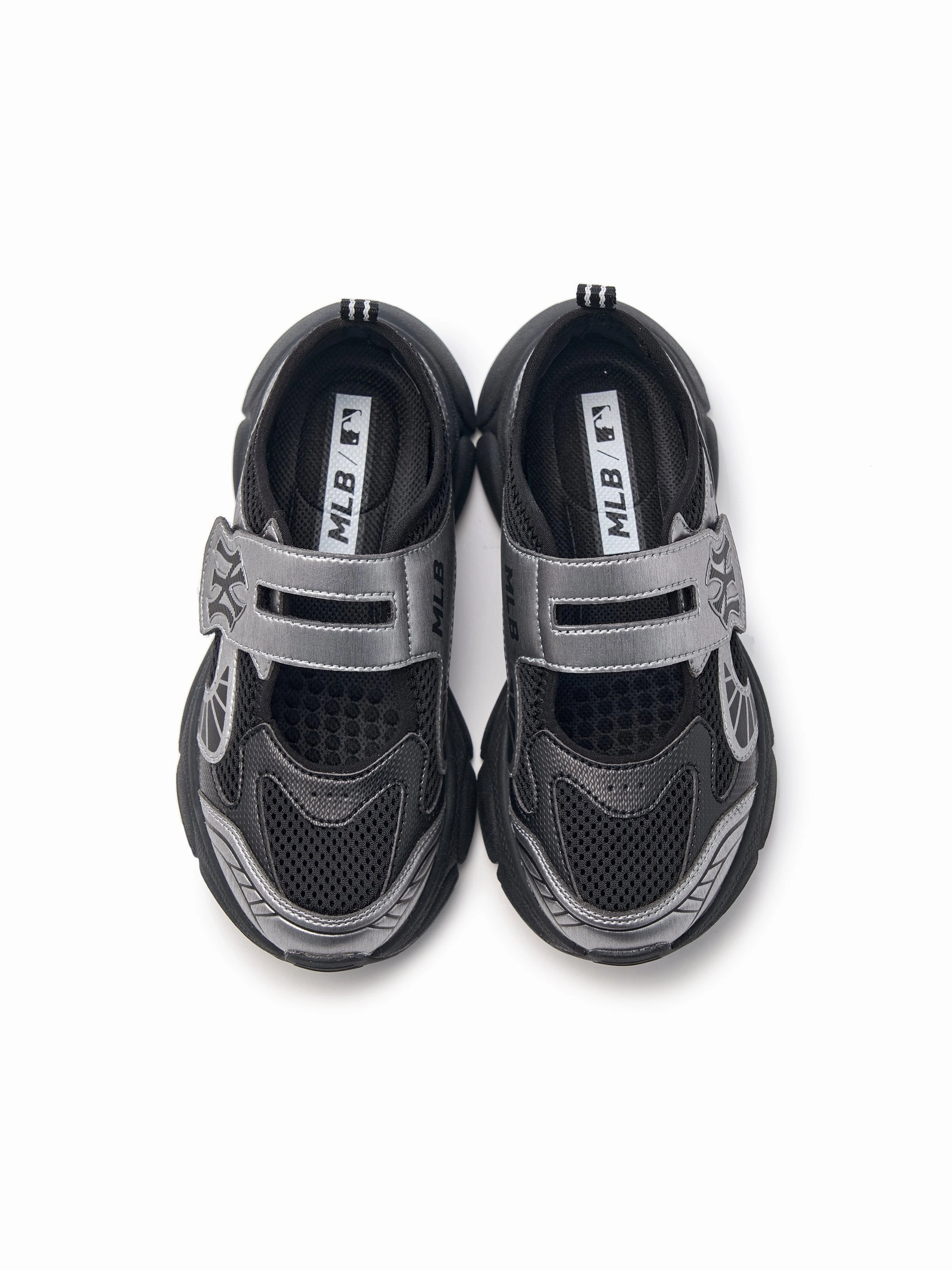 Closed Toe Ace Runner Lite