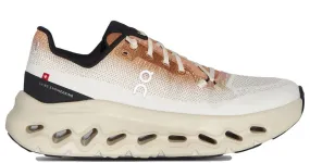 On Running Cloudtilt Ivory Almond (Women??s) Celebrity Vibe Comfort Stand