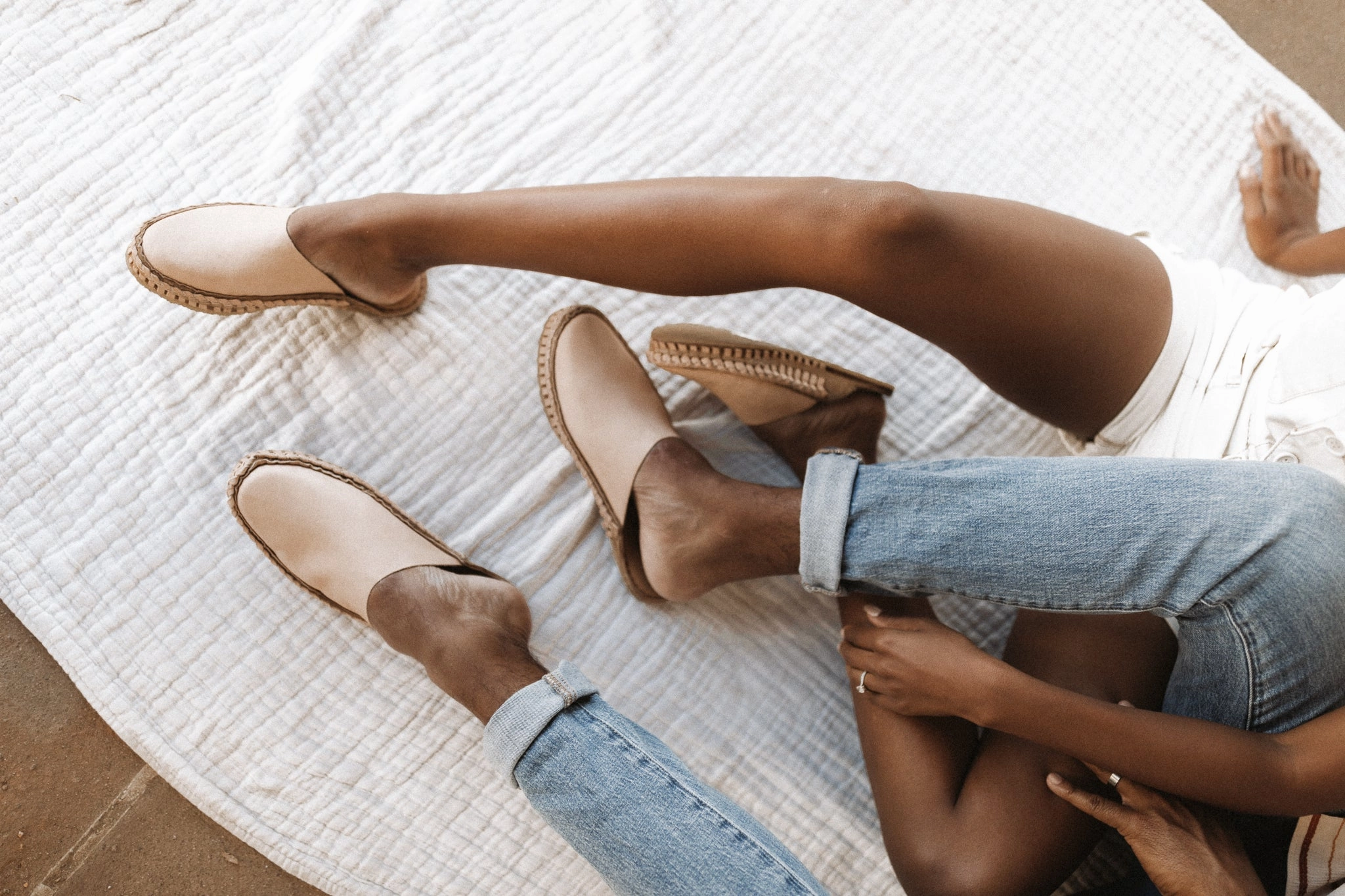 Soft Solid City Slipper in Bone Flexible Function