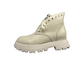 MINX THRILLER Insulated Fit PullOn