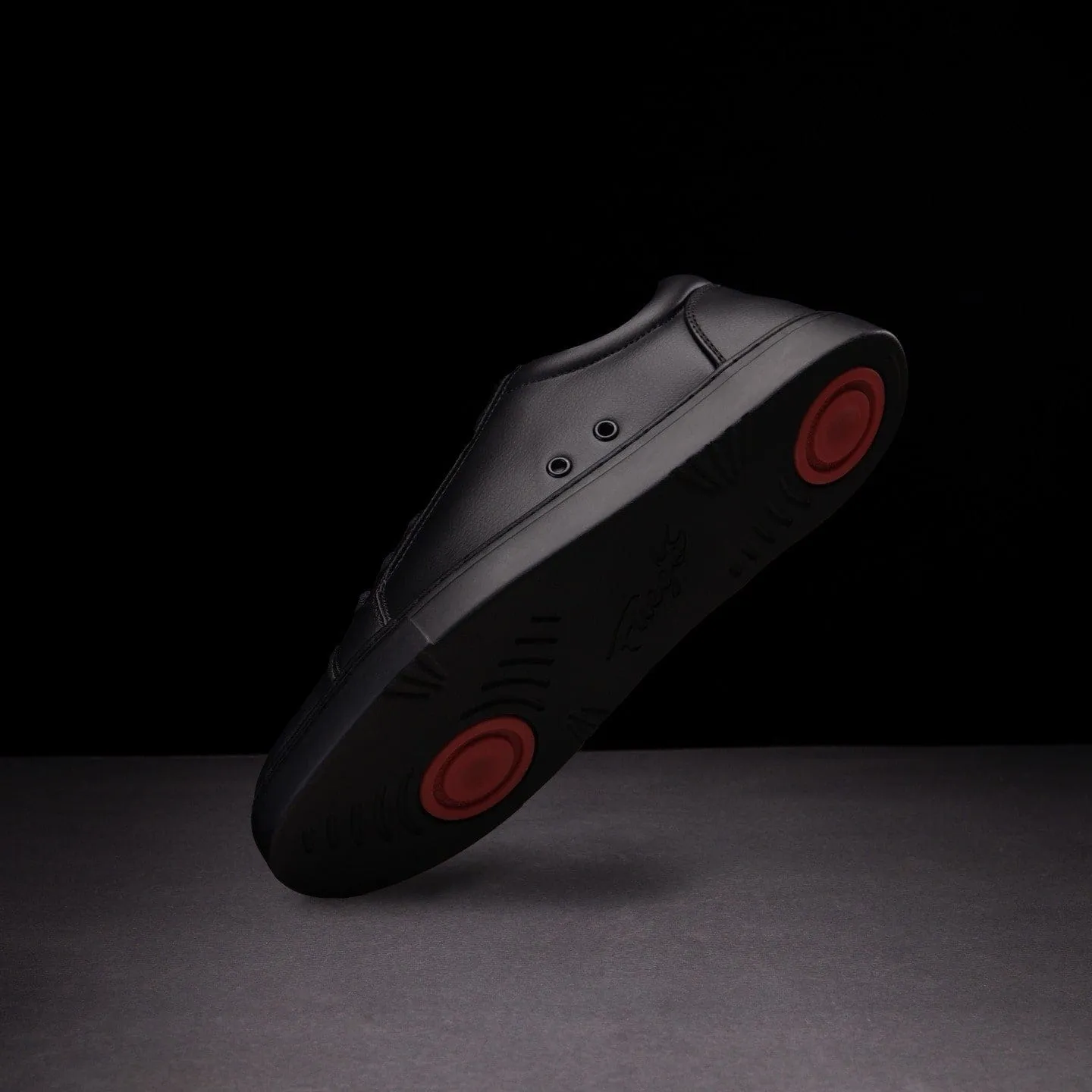 Casual Run All-black | Low-top (Collective)