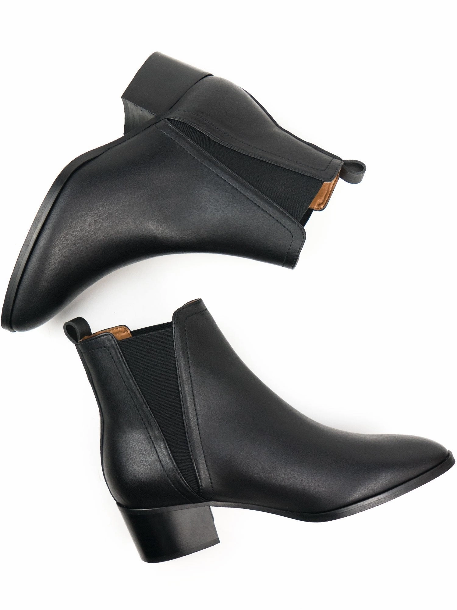 All Fit Point Toe Chelsea Boots