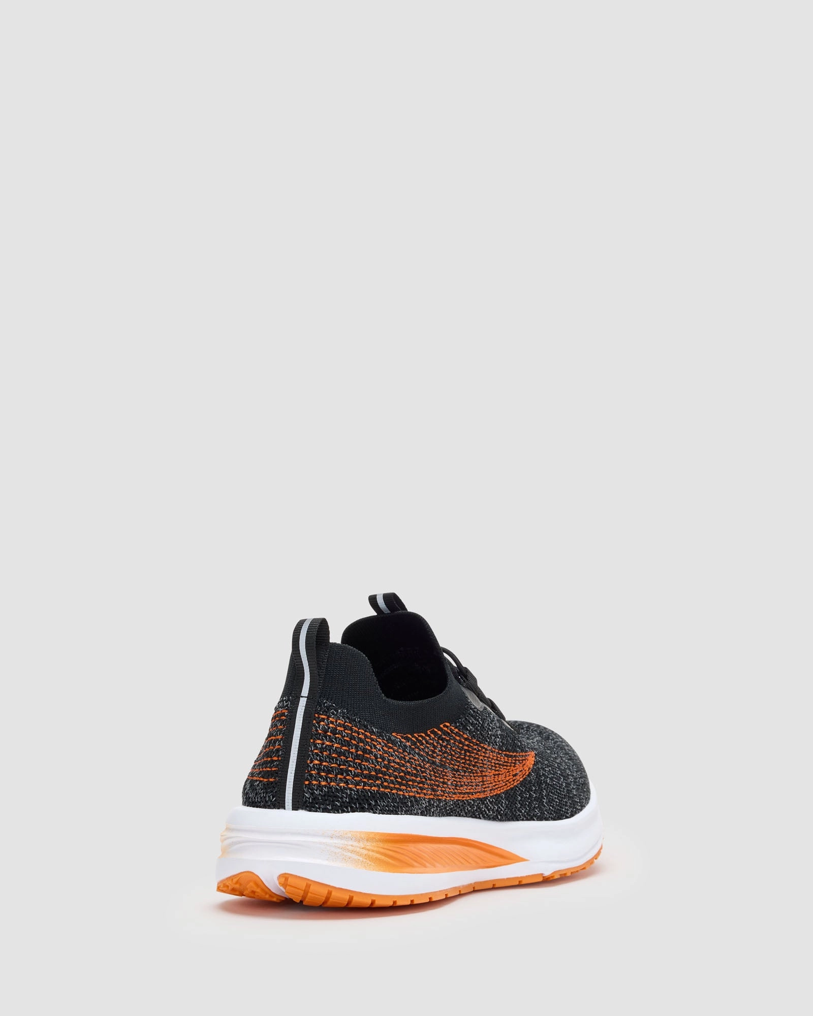 running shoes with air cushion Men's FILA Nieve